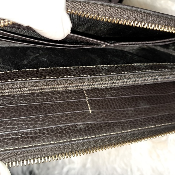 Gucci Vintage Metallic Zip Wallet EUC - Picture 12 of 16